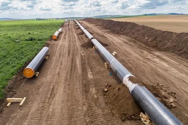 Oil & Gas Pipelines