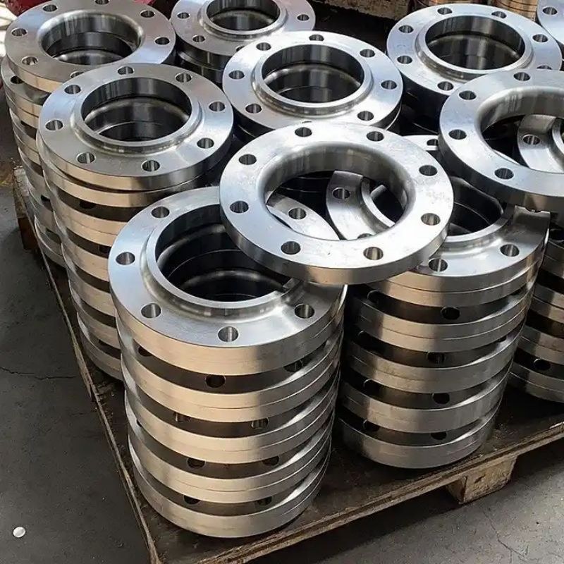 Weld neck and slip-on forged steel flanges on pallet