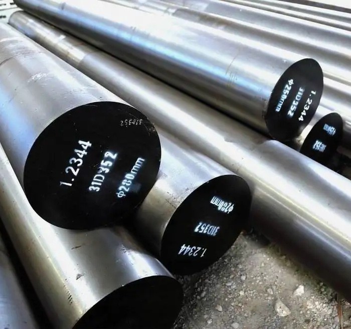 Turned alloy tool steel round bars with mill grade stenciling